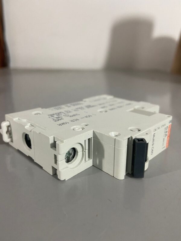 Disjuntor Schneider PN: MG17414 - Image 3