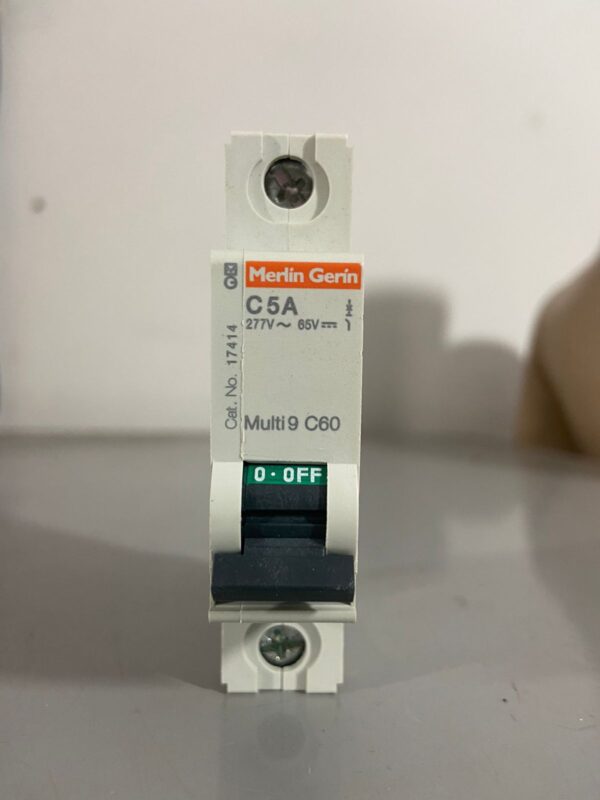 Disjuntor Schneider PN: MG17414 - Image 2